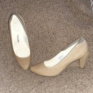 TSUBO-Fayth-Textured Leather Pumps-Cone Heel-Putty-SZ 9-NWOB